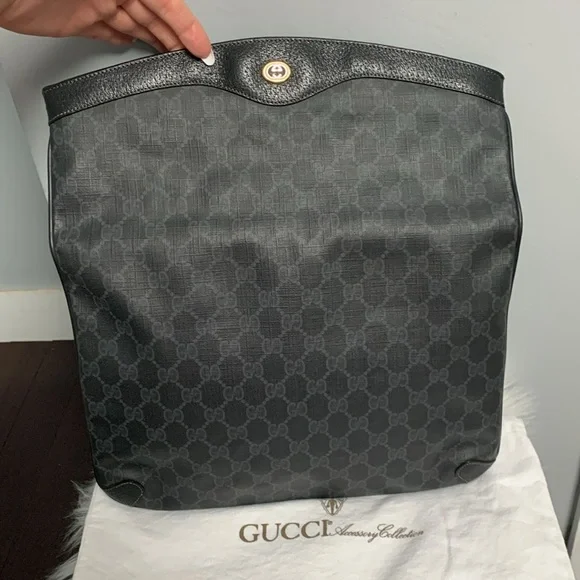 ❌SOLD❌Authentic vintage large black Gucci flap Cluch w dustbag - Picture 9 of 17